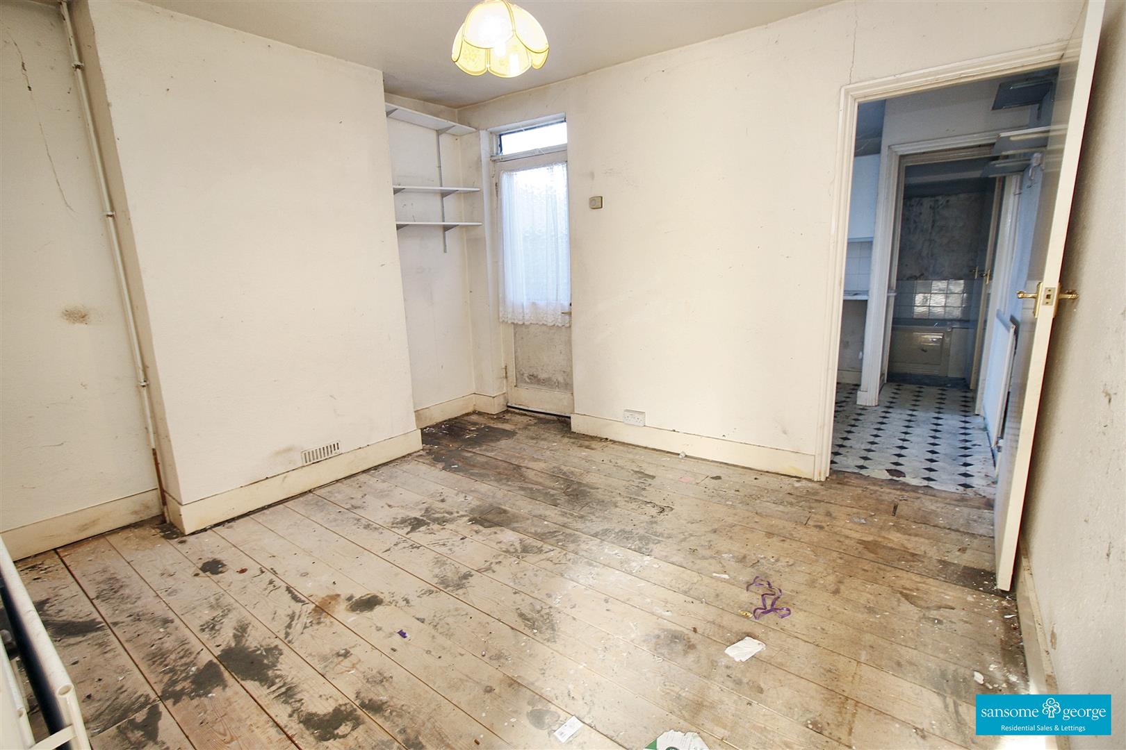 2 bed property in Adelaide Road, Reading